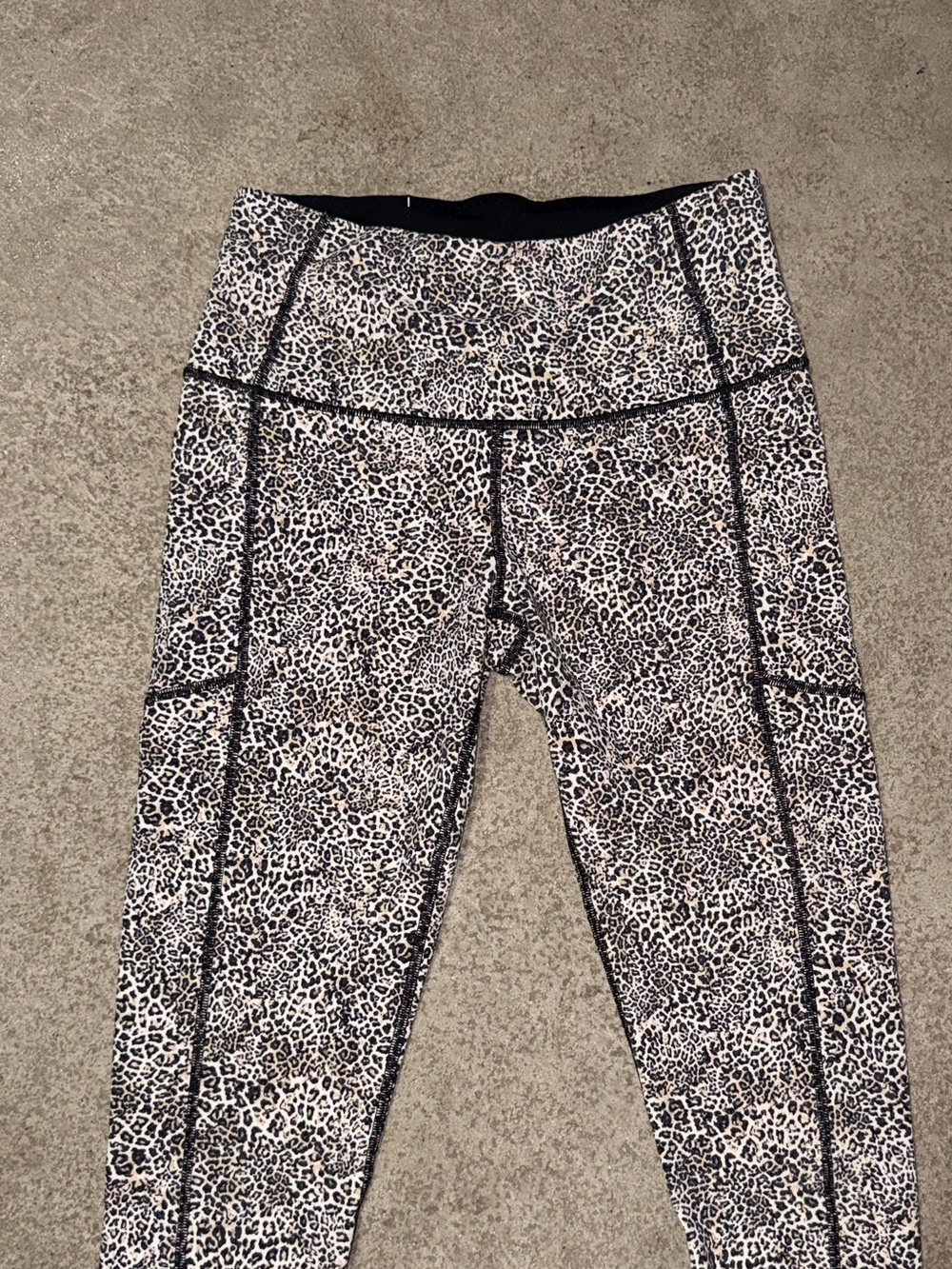Victoria's Secret Girls' Black & White Leopard Print Leggings